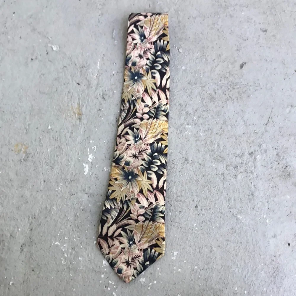 Vintage Karl Lagerfeld Floral tie